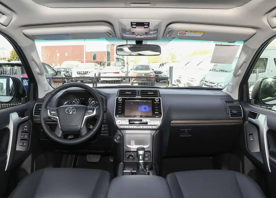 对丰田普拉多外观和内饰的品鉴