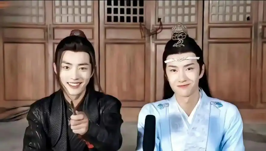 《陈情令》开播四周年,于斌晒肖战王一博吃火锅视频,梦回19年夏天