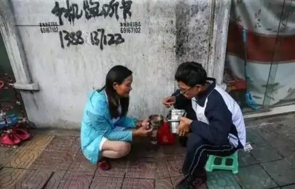 毛坦厂中学的陪读妈妈有多苦放弃自己的工作作息比高三生还累