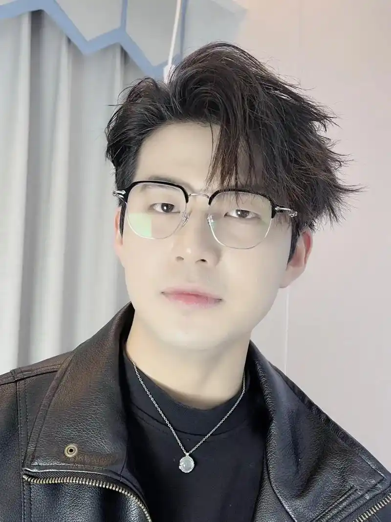 适合所有脸型的爆款眼镜框94显白yyds.椭圆框眼镜yyds - 抖音