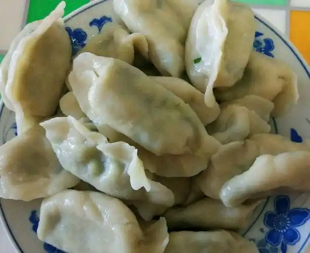 韭菜鸡蛋虾皮三鲜馅家常饺子一人份