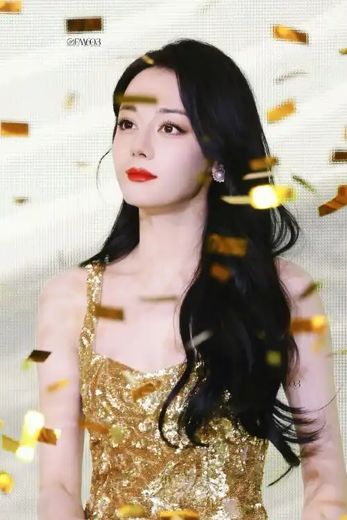 迪丽热巴爱琴海##迪丽热巴高定首穿