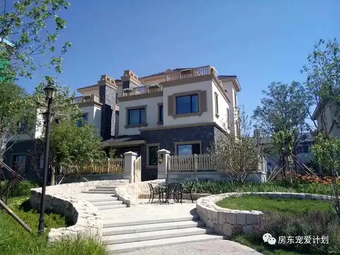 张伟丽说想在北京买套大别墅需要多少钱