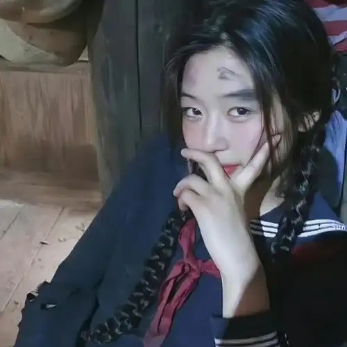 置顶分享一些全智贤头像#全智贤#最近在重温来自星星的你!