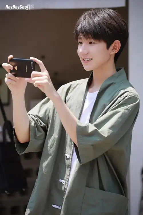 王源oppo微电影拍摄/2017 《奇怪名宿》