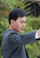 陈春雪  演员 甄锡   天公堂堂主张新樵的义女,在他的指导下成为颐