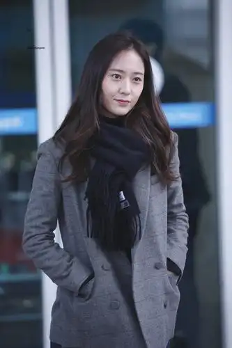 郑秀晶机场饭拍