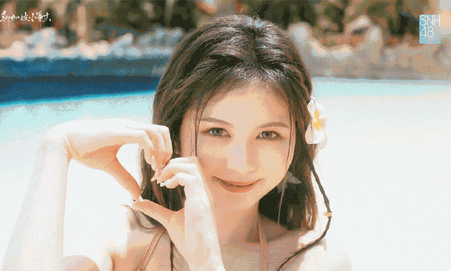 的泳装,元气轻快的舞蹈,我是积了多少功德才能看见什么养眼的mv,成员