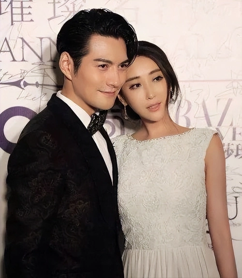 回顾看狗都深情的男演员个个生了双桃花眼天生自带苏感