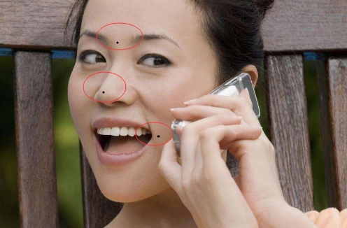 女人脸上长克夫痣是什么意思克夫痣真的克夫吗