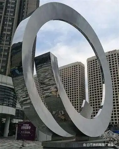 江西小区景观造型不锈钢镂空雕塑,作为一种新型的景观装饰材料,已经在