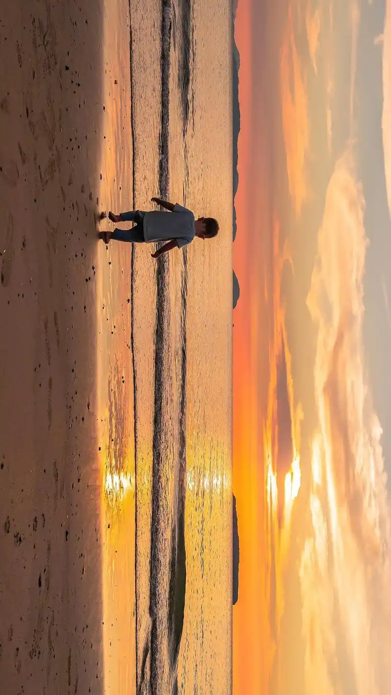 日本旅行|落日下的橘子海.好的风景值得等待 福冈的海边的日落 - 抖音