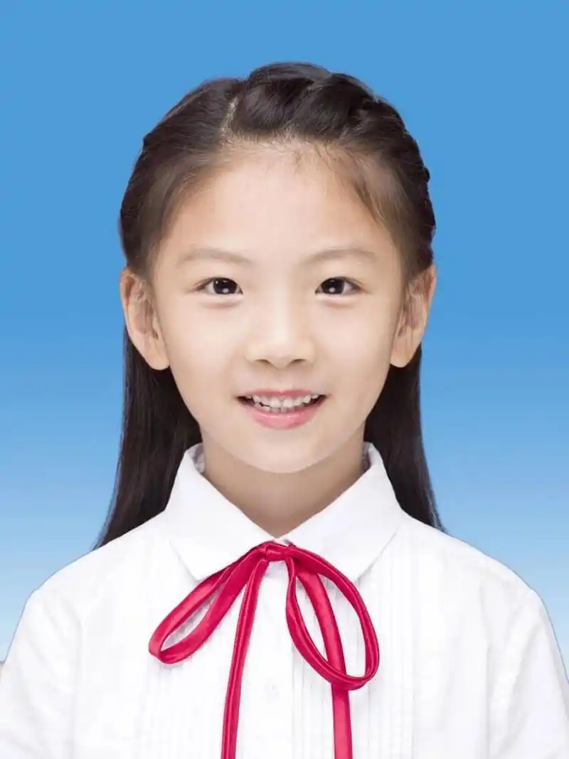 原图自取,女生幼儿园小学生1 自己随便换衣服,女孩儿证件照,后续慢慢