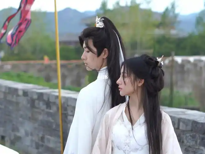 李菲寒枝折不断