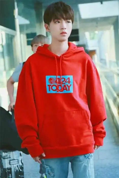 王俊凯中餐厅王鹤棣同款情侣卫衣男女春秋季字母印花红色宽松长袖连帽