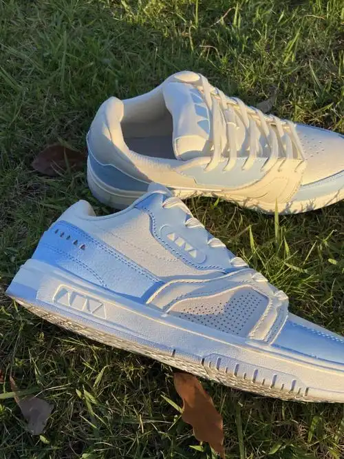 谁能拒绝王一博同款滑板鞋呢超级夏天又百搭