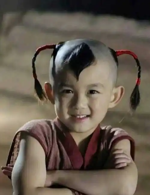 吴磊是童星出道,2005年就参演了《封神榜之凤鸣岐山》,有小哪吒之称