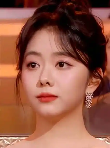 #谭松韵给小可乐打码#