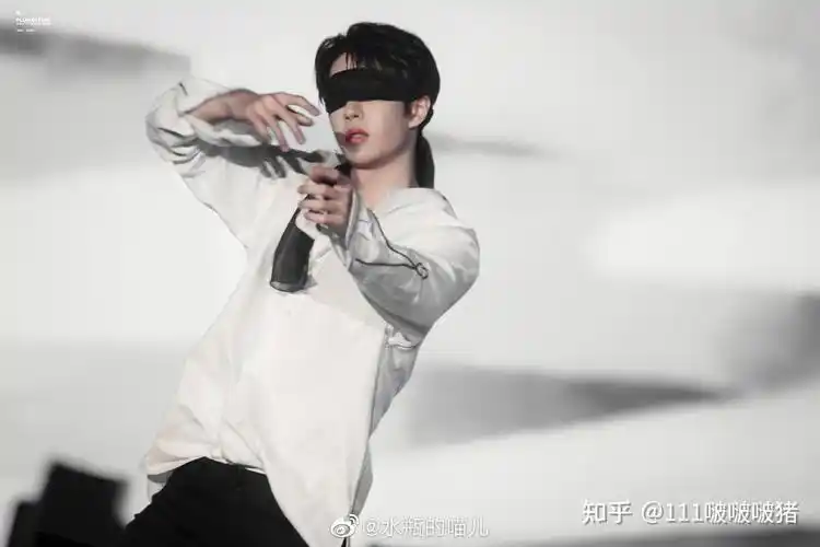 有没有王一博电脑锁屏壁纸