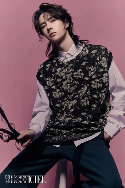 王一博#6169986067#王一博长风破浪#–王一博的时尚杂志册