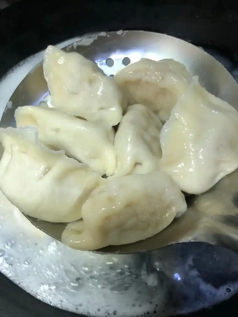 深夜煮水饺🥟天冷美美的吃上一碗美的很.
