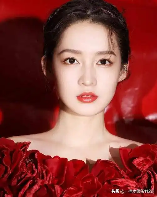 盘点90后出生最受欢迎的女明星:盘点90后人气超高的女星前十名(5)