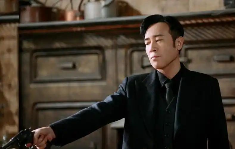 于和伟喜剧正剧两手抓,提名金鸡最佳男主|老师|于和伟|正剧_新浪新闻