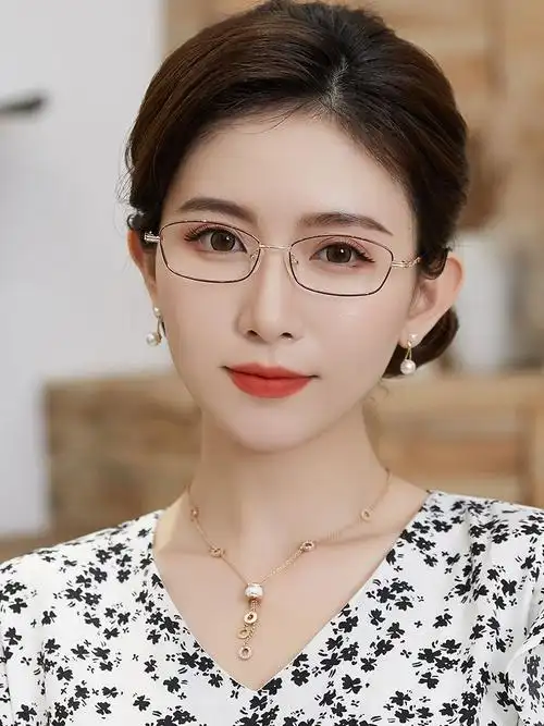 防蓝光老花镜女士高清中老年老人老光眼镜轻时尚女款眼睛100度红金200