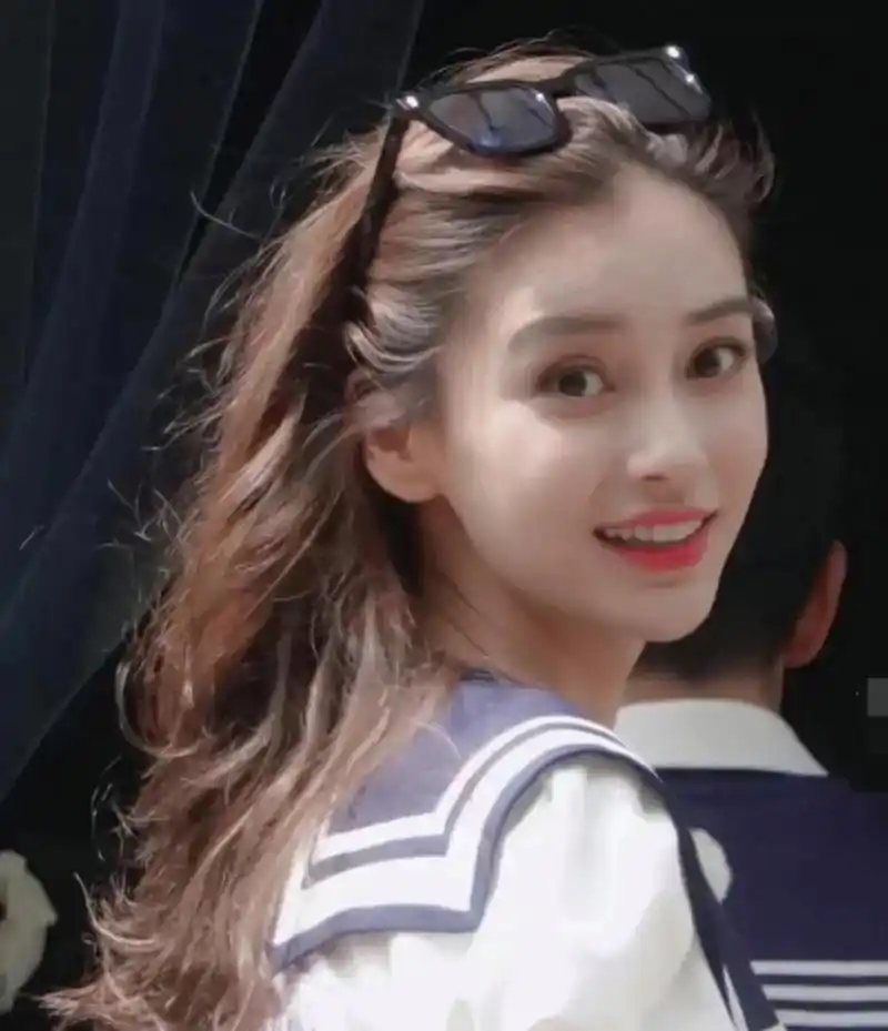 跑男时期,是angela baby 杨颖的颜值巅峰, 可盐可甜,脸精致的像秆洋