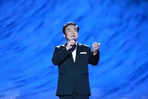 男中音歌唱家霍勇演唱《祖国不会忘记》,荡气回肠,震撼全场 江山如此