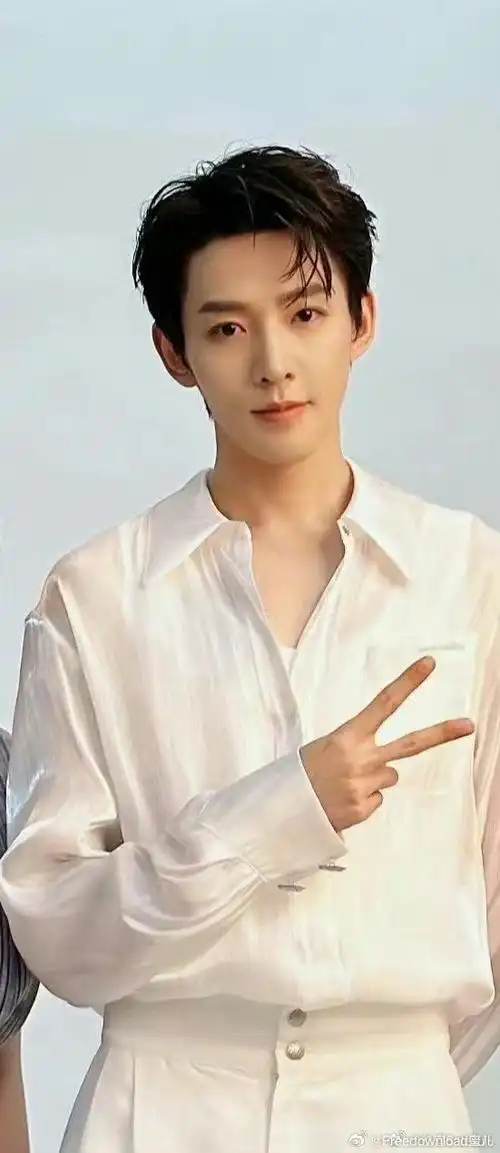 邓为风度10月刊双封面