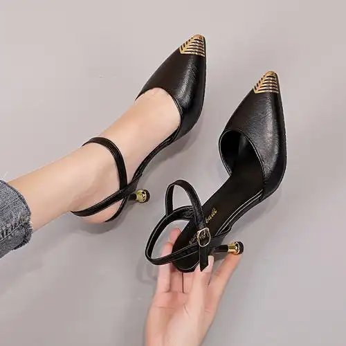 细跟时尚新款女工作鞋中跟真皮女鞋2022夏季一字扣包头凉鞋高跟鞋