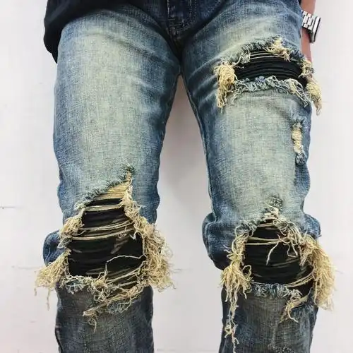 akama欧美biker高街kanye破洞膝盖迷彩补丁拼料牛仔裤