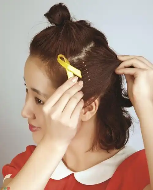 简单的短发盘发步骤图解(图文教程)