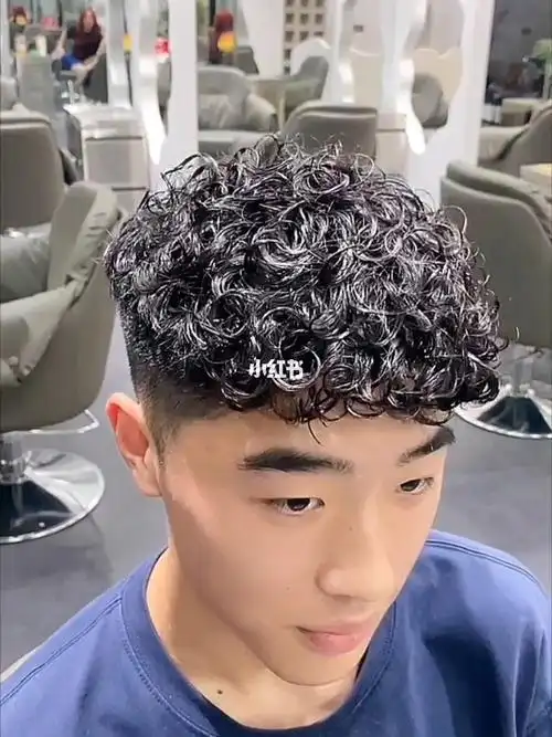 男生烫发