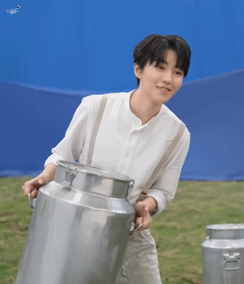 陪王俊凯奔赴每一个十年##王俊凯味全乳品代言人