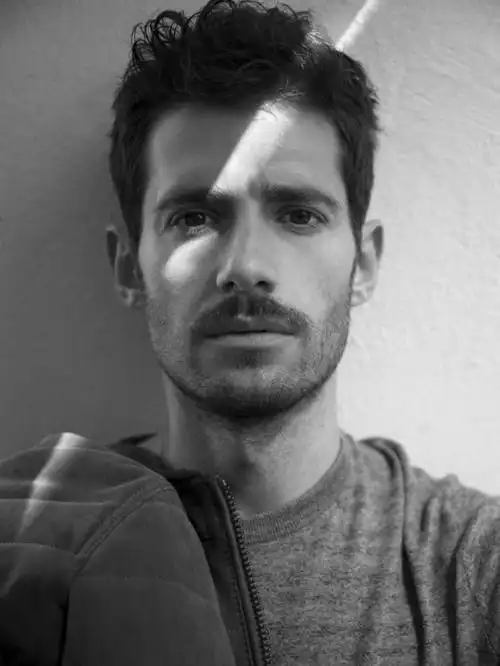 自带奶糖气质的美男演员julian morris