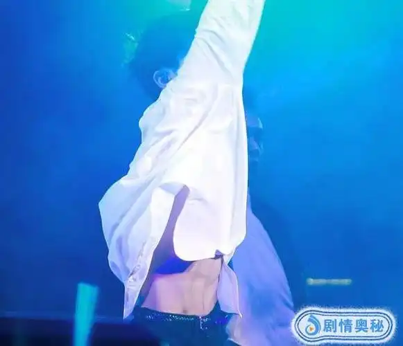 同样是"露腹肌",王俊凯:我不露!王源:我半露!千玺:我全露