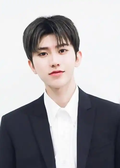 蔡徐坤粉丝专程到新加坡应援,称多大点事,愿意用生命相信他|演唱会