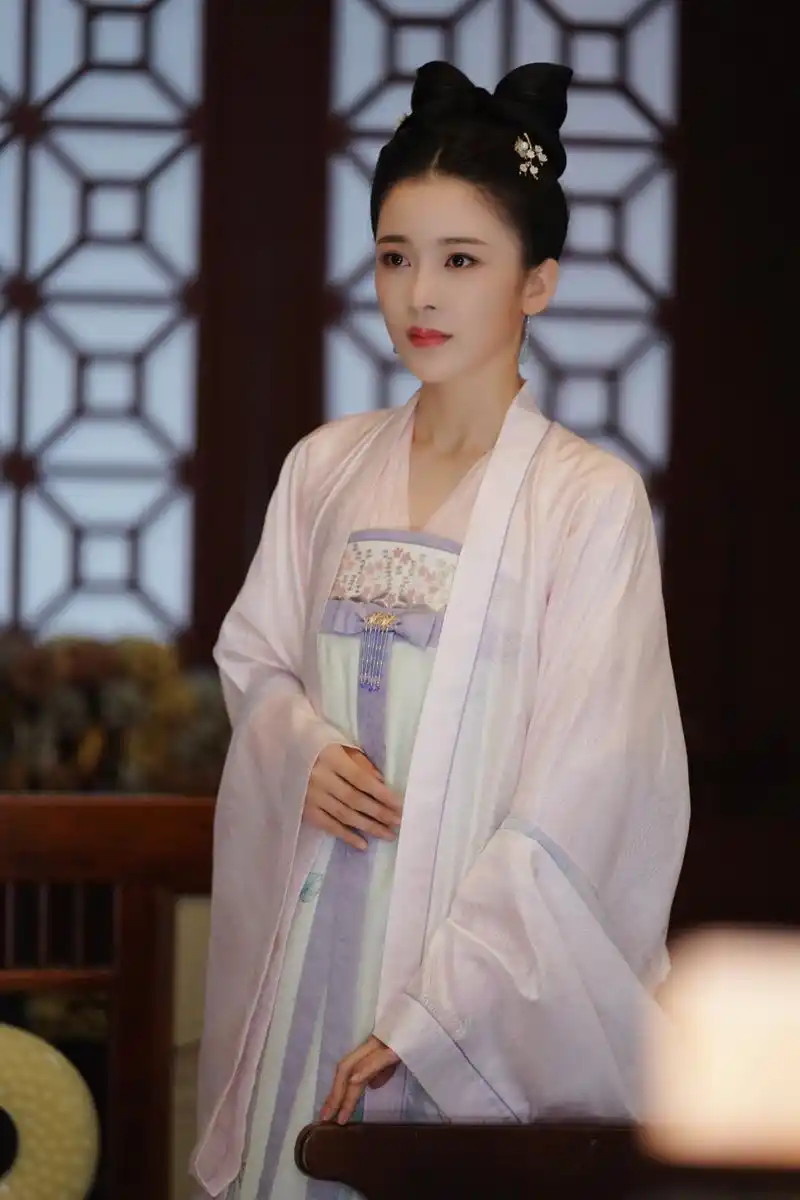 一口气连播8集!赵樱子的《长安诺》,凭什么在9月顺利霸屏?-搜狐大视野