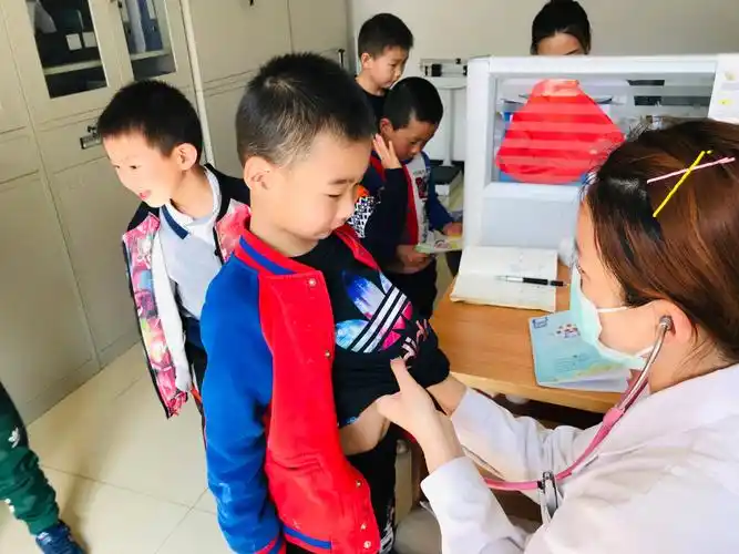 我体检我健康我快乐——湖中宝尚德幼儿园幼儿体检报道