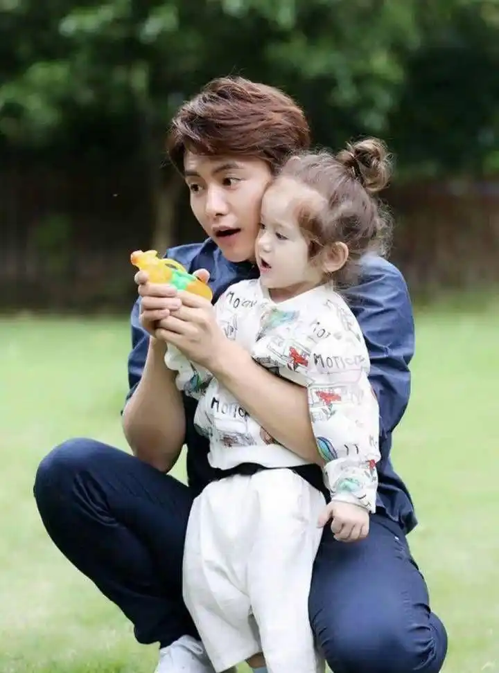 第一季中,马天宇和jackson周嘉诚可以说是相爱又相杀啊,然后又到后面