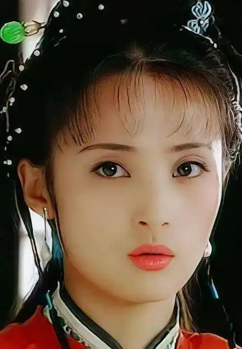 蒋勤勤:17岁出道,事业巅峰期嫁陈建斌,风光背后也有泪水