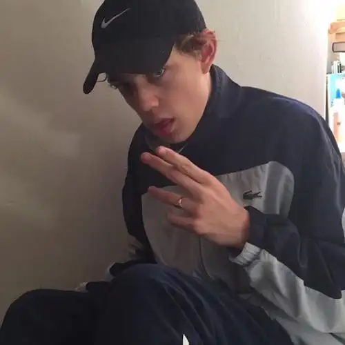 欧美头像男/wild boys/来自ins自截/swing!