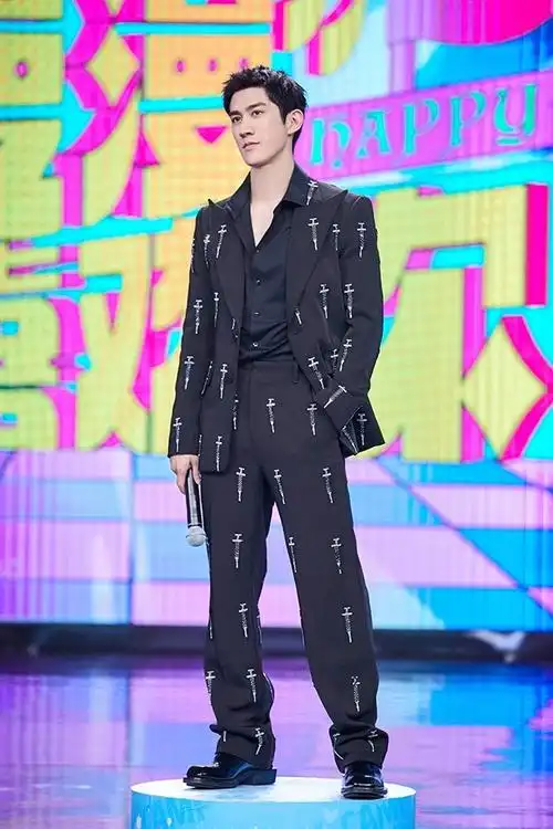 身高不到180的剧男星4:李治廷官方身高175公分