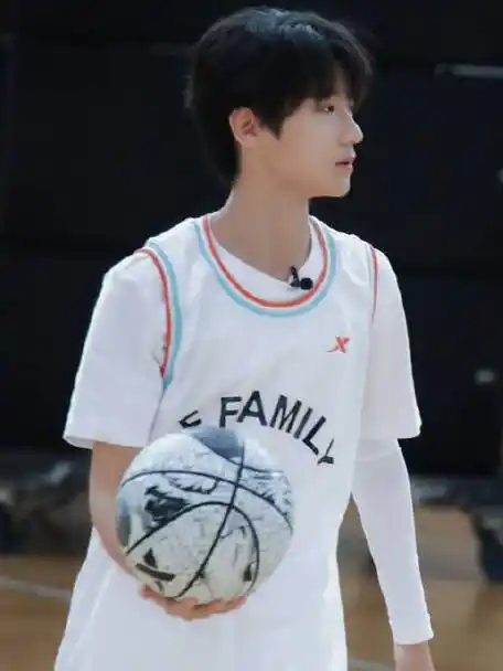 三代第一rap担张峻豪##tf家族夏季运动会