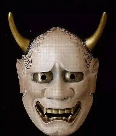 也有认为般若面鬼女起源于日本的蛇信仰,而所谓般若其实是蛇面变化的