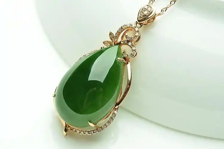 荔尚珠宝 18k金镶嵌和田玉吊坠 天然玉石碧玉挂件 女士玉坠a2024图片