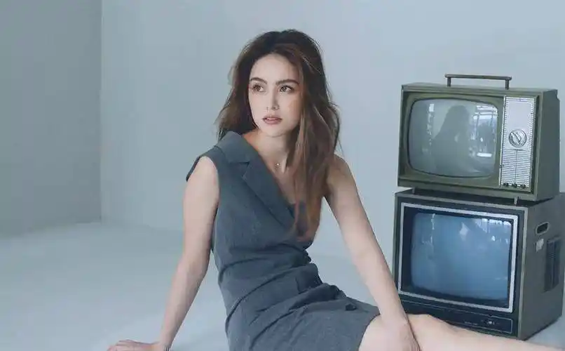 原创昆凌回应靠老公不介意被叫天王嫂活成潘玮柏新妻榜样