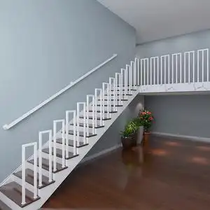 铁艺楼梯踏步扶手简约栏杆台阶阁楼侧装围栏家用室内护栏网红装饰